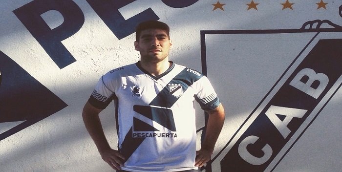 Mateo Acosta: «Vengo por mi revancha en la B Nacional»