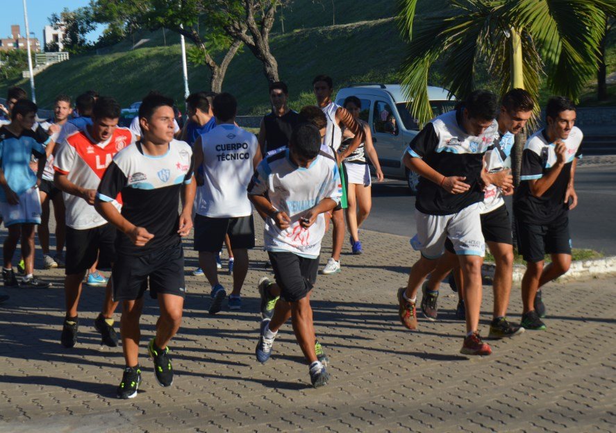 Belgrano de Paraná comenzó con caras nuevas