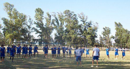 Con el fixture definido, Comercio se pone a punto para el debut