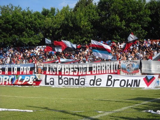 Brown (A) y Argentinos igualaron en un amistoso