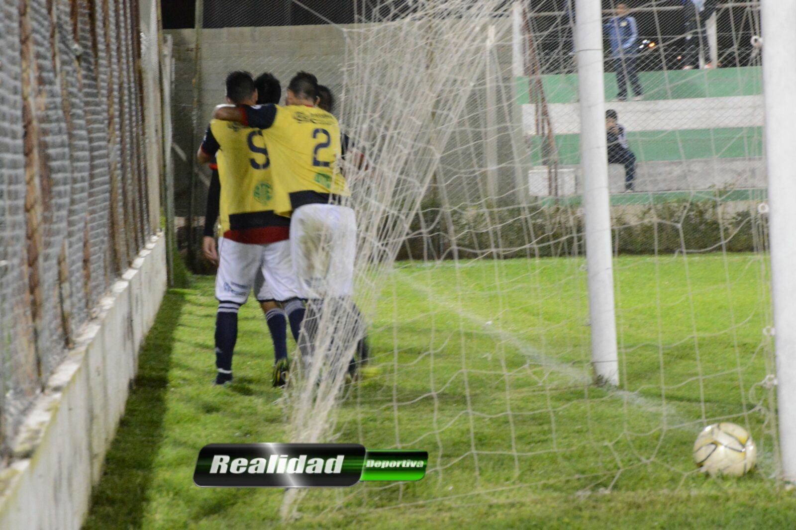 Tres puntos de oro
