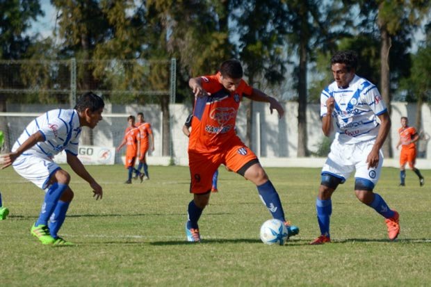 Vélez y Sarmiento no se sacaron diferencias en San Ramón