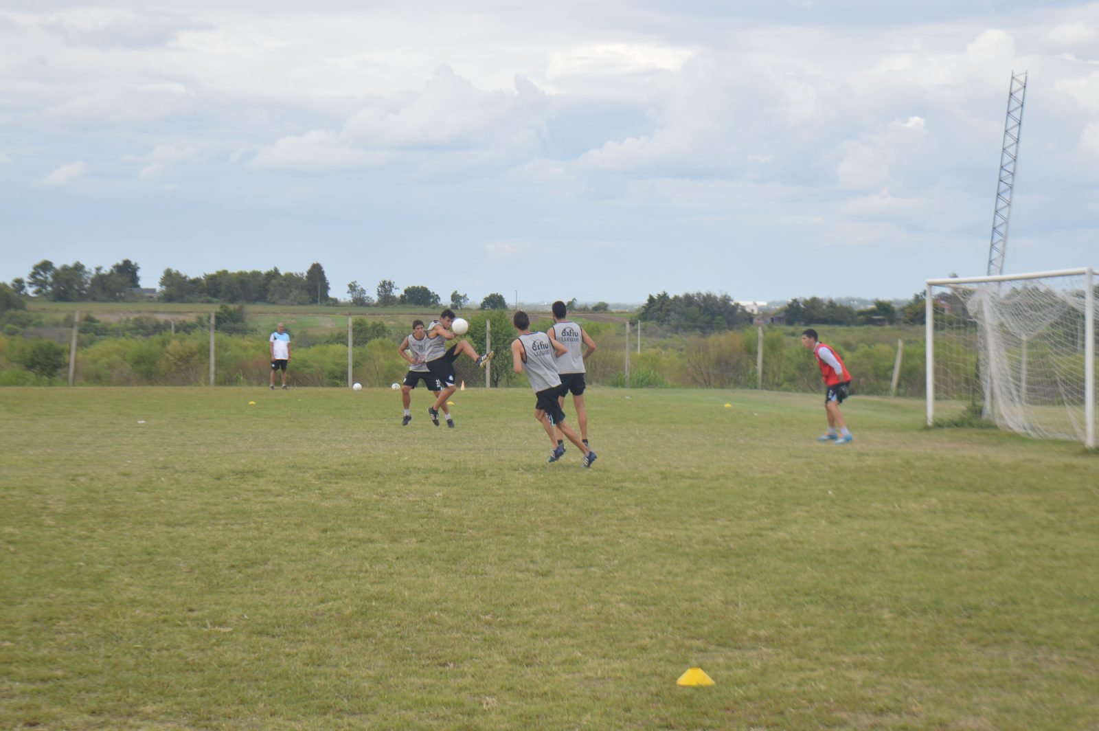 Belgrano entrena pensando en Viale