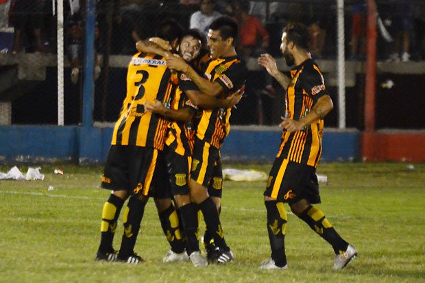Mitre va en busca del sueño frente a Alvarado