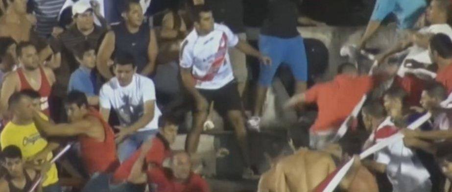Así fue la pelea de la barra de Guaraní