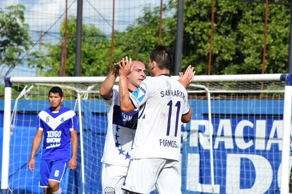 A San Martín le llegó la primera victoria
