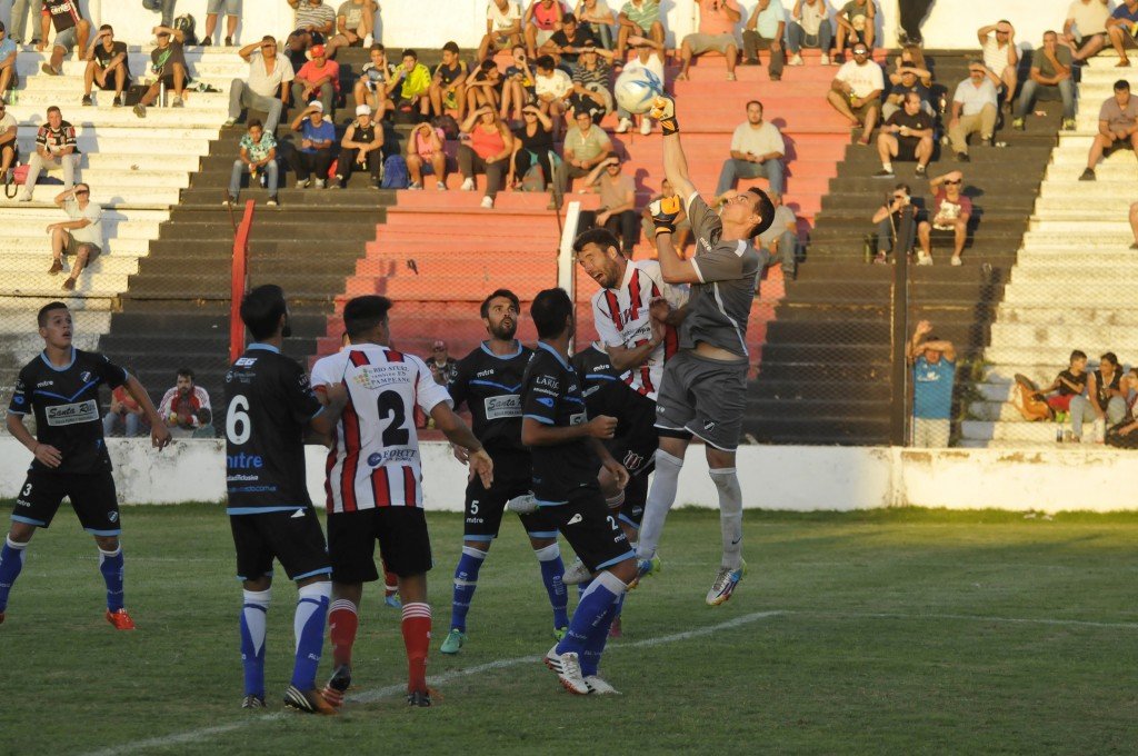 Belgrano festejó en el final y dejó a Alvarado con las manos vacías