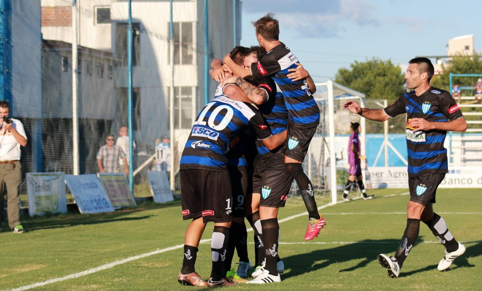 Juventud de Gualeguaychú logró un buen triunfo ante Ferro
