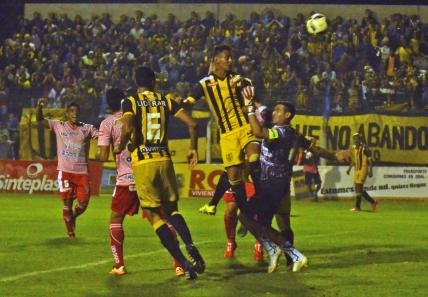 Los Andes fue efectivo para vencer Santamarina