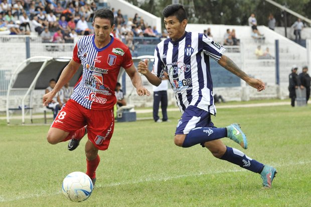 Sarmiento le ganó a Unión Santiago en un partidazo y sigue arriba