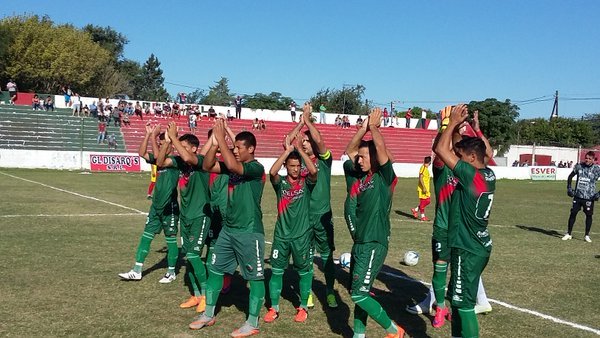 Domingo de fútbol en la Zona 11