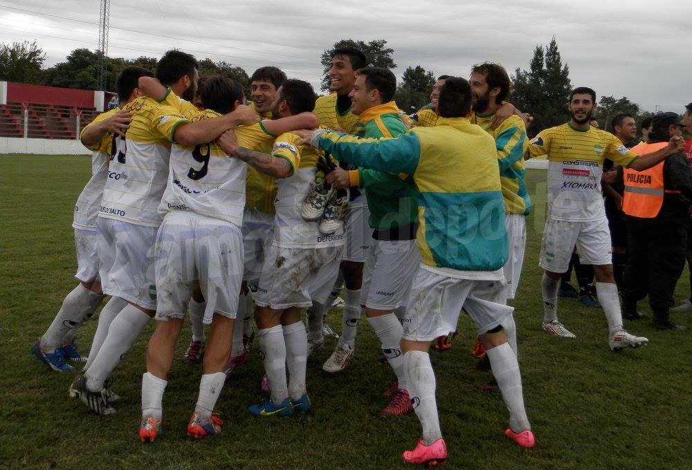 Zona 4: Ante todos los pronósticos, clasificó Defensores