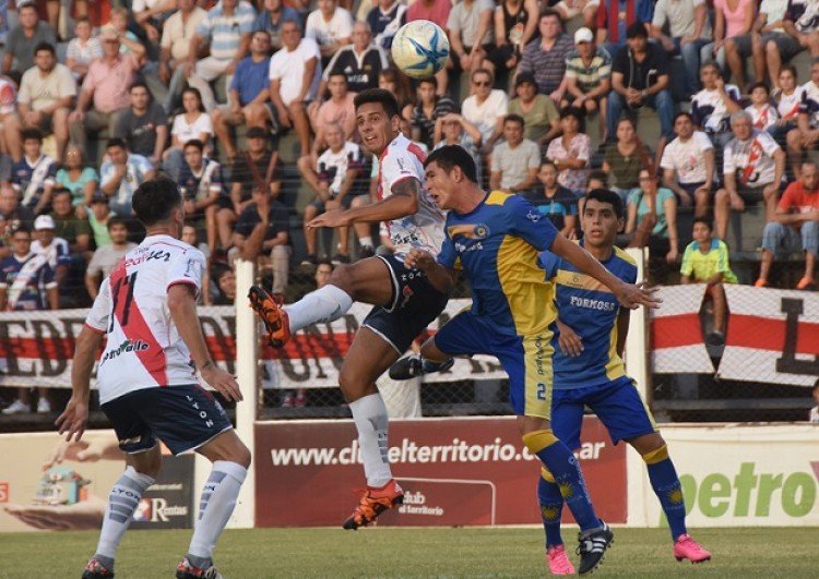 Guaraní visita a Sol de América para recuperar la punta