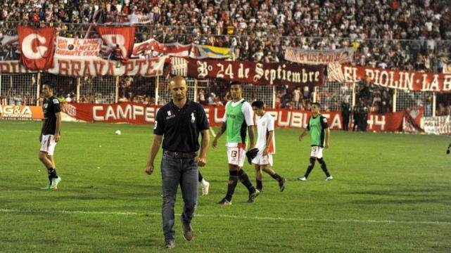 Sin Pena ni gloria, San Martín no levanta cabeza