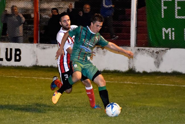 El clásico terminó en empate y Ferro sigue puntero en soledad