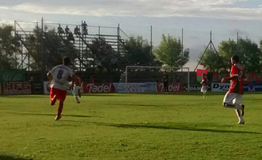 El Depro rescató un punto ante Sportivo Las Parejas