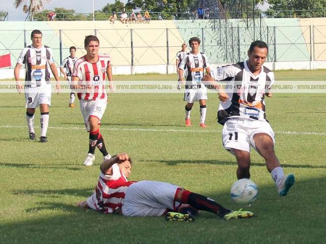 Necesitado, For Ever recibe a Sp. Patria