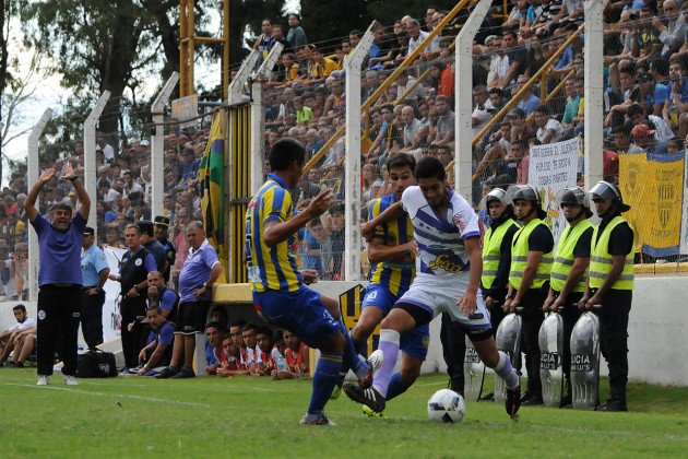 El Viola hundió más a la Juve en San Luis