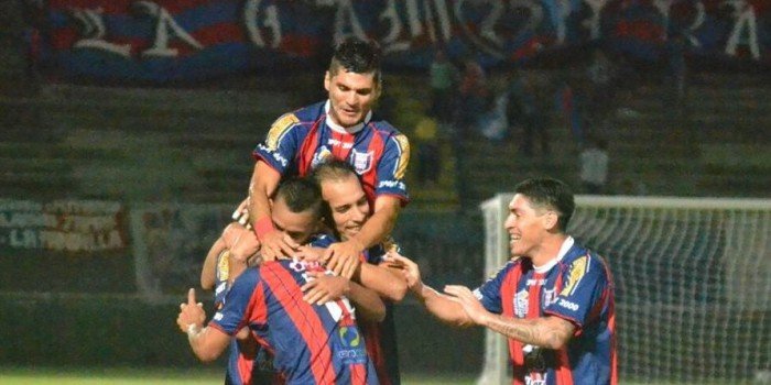 San Lorenzo triunfó en un juego clave y se va olvidando del descenso