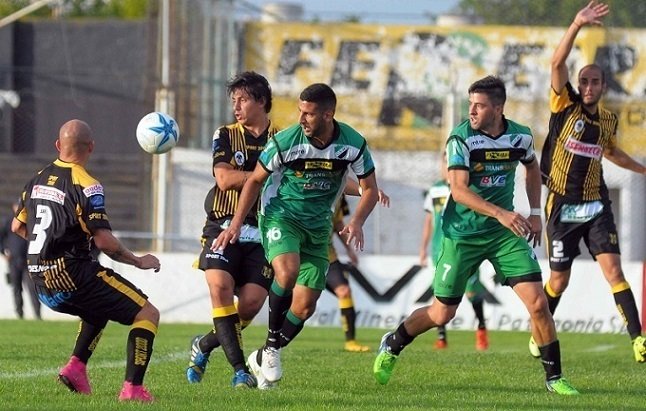 Deportivo Madryn es puntero y agudizó la crisis de Villa Mitre