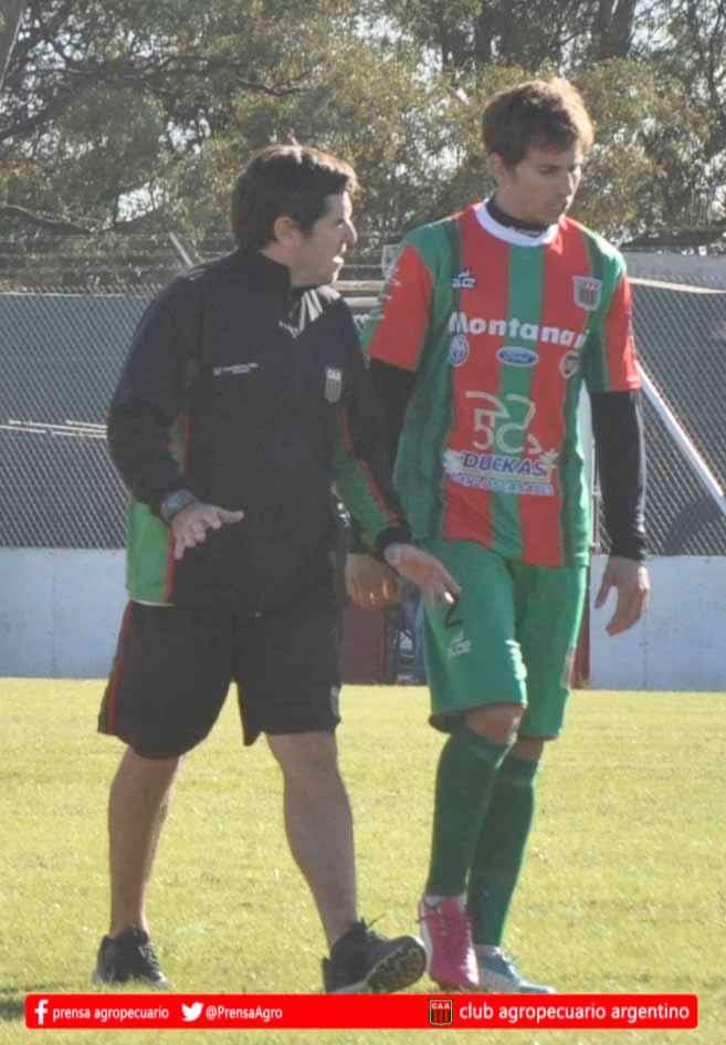Vesco: «Nos quedan siete finales de cara al ascenso»