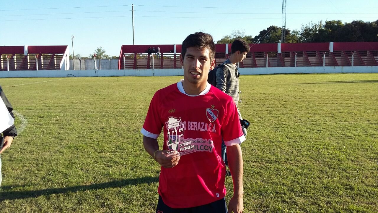 El Rojo sacó ventaja en un duelo muy polémico