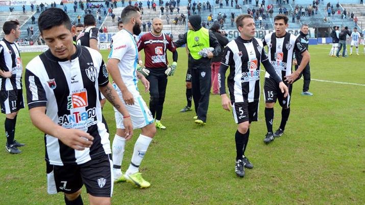 Central Córdoba cayó en Jujuy, pero se mentiene fuera del descenso