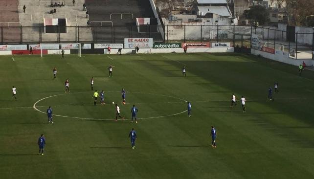 El campeón Talleres empató con Chacarita