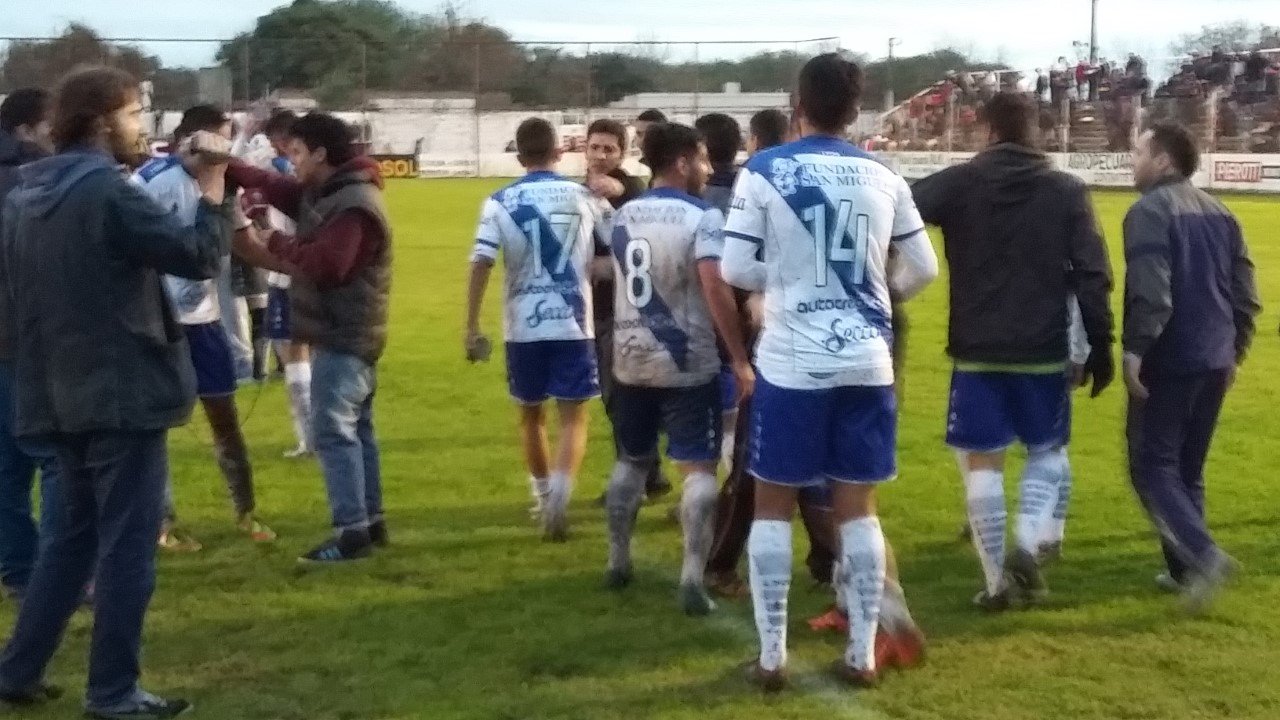 Juventud Antoniana festejó en Villa Ramallo y se metió entre los cuatro mejores
