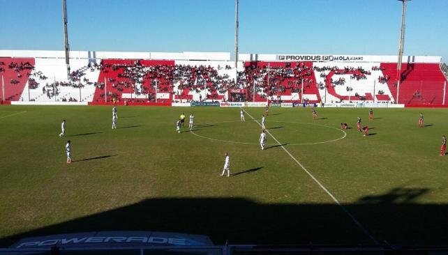 Instituto se recuperó y le empató a Almagro
