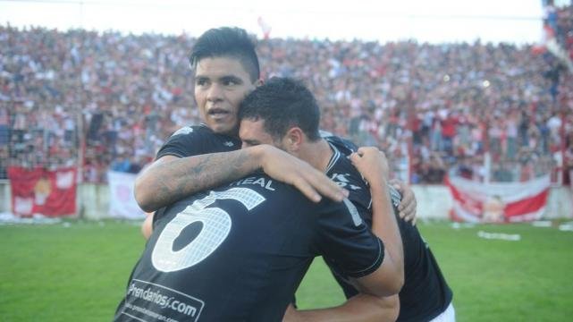 Santo finalista: San Martín superó a Libertad y sueña