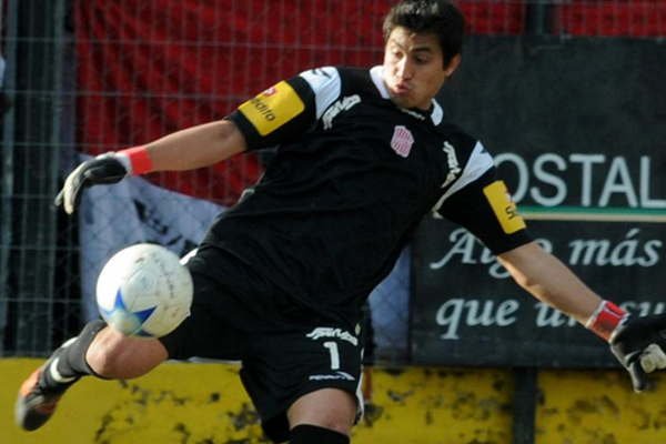 Mitre ya tiene arquero: Diego Pave