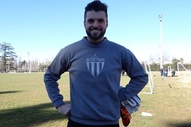Un arquero y un lateral para Gimnasia