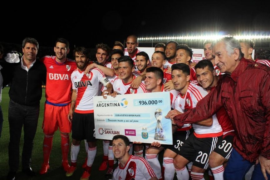 River pasó a Arsenal y ya está entre los ocho mejores
