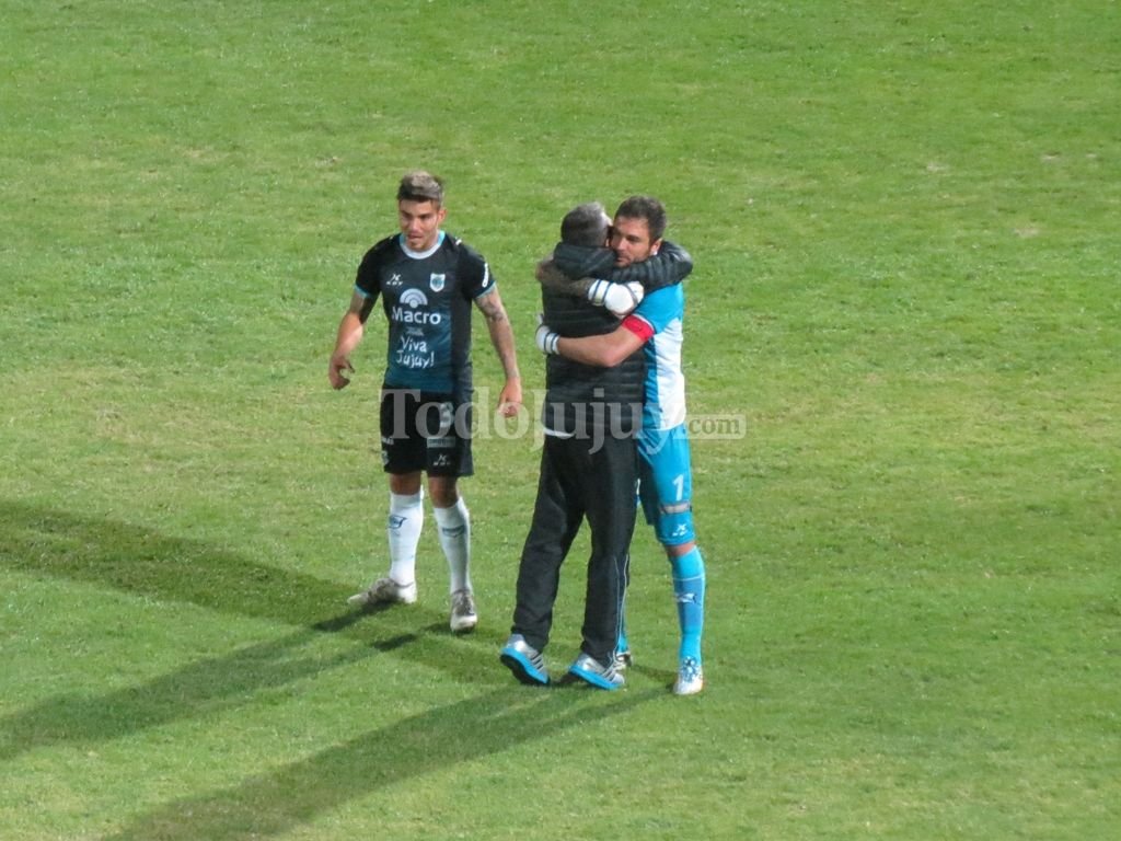 Triunfo vital del Lobo jujeño