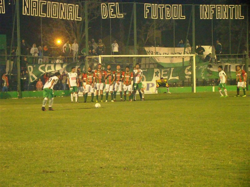 Unión goleó en Sunchales y manda en la Zona 7