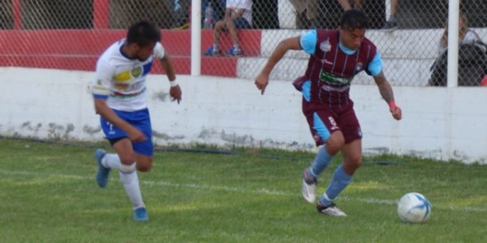 Aconquija derrotó a la Juve y alcanzó la cima