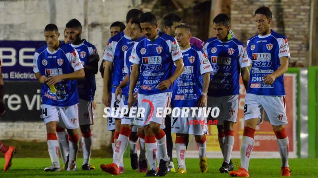 Atlético Paraná no pudo con Ferro y empató sin goles