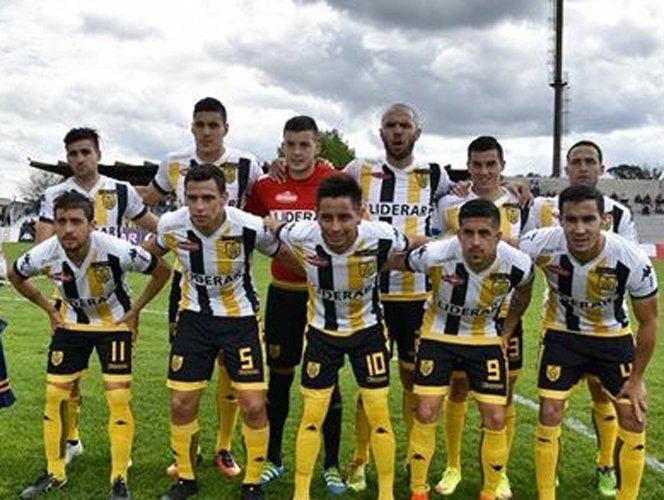 Santamarina no levanta cabeza y sigue último