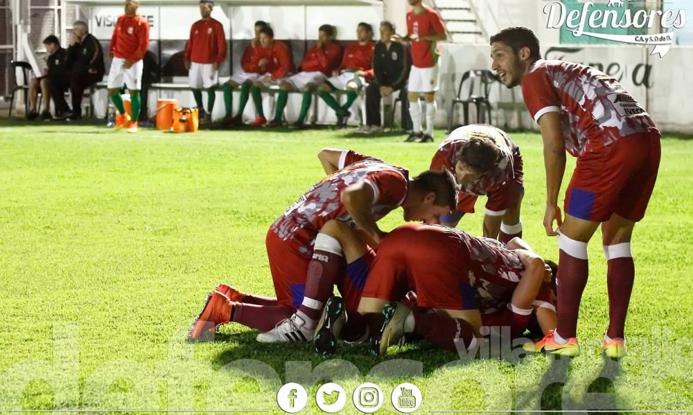 Defensores goleó a Agropecuario y lo bajó de la punta