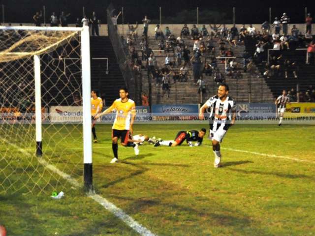 For Ever también dio cuenta de Sol de América y es puntero