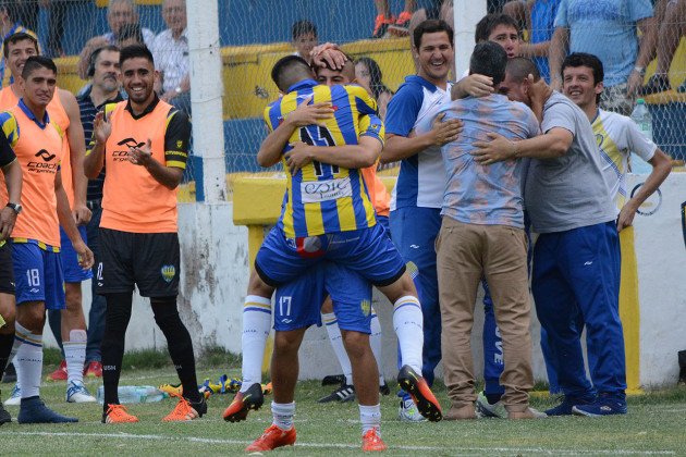 El Juve venció a la Verde y se subió a la punta