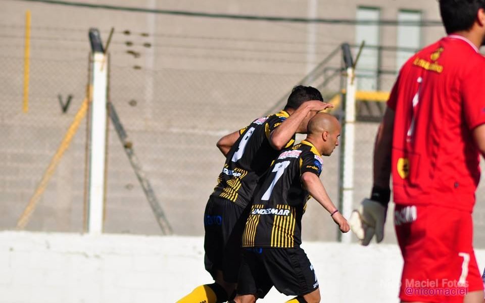El Madryn de Galeano debutó con una gran victoria