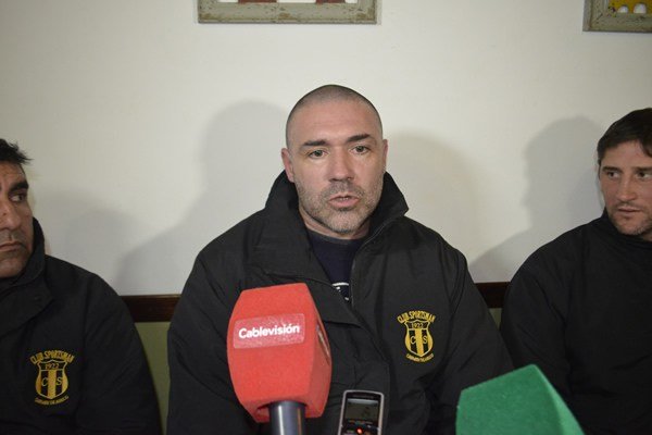 Pontiroli: “Todos los que van a Chivilcoy sufren sucesos muy raros”