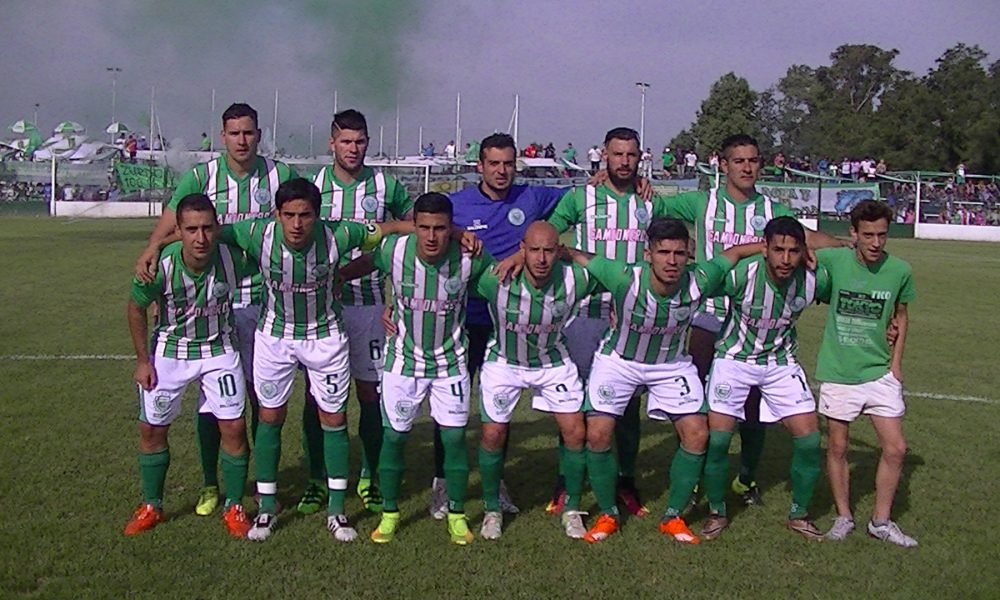 A Camioneros le costó, pero se metió en semifinales
