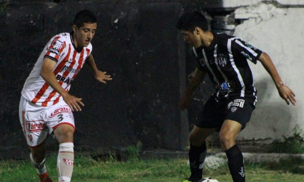 Dura derrota del Ferroviario ante Chacarita