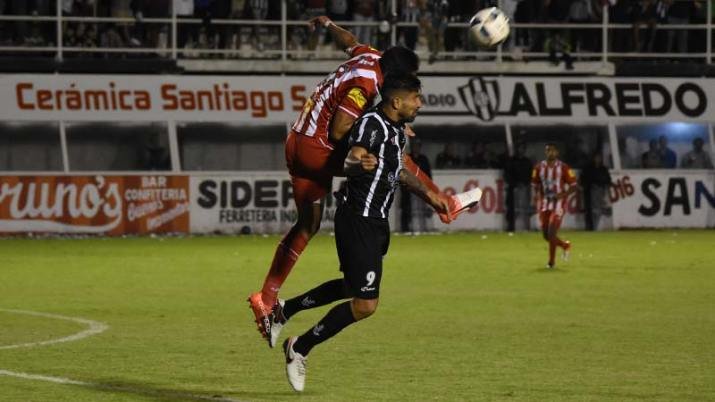 Amarga igualdad entre Central Córdoba y San Martin