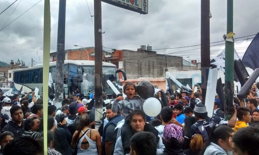 Caravana llena de ilusión rumbo a Mendoza