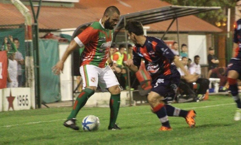 En Las Parejas, Sportivo igualó con Depro y abrochó la clasificación