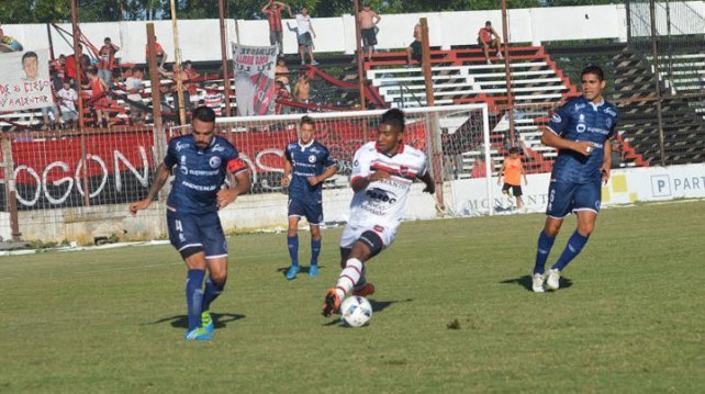 Douglas Haig se llevó un duelo clave ante Independiente Rivadavia